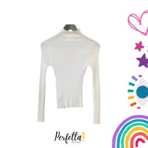 Suéter cuello medio delgado blanco